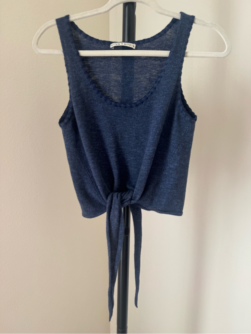 Alice + Olivia Navy Light Knit Soft Tie-Front Tank XS